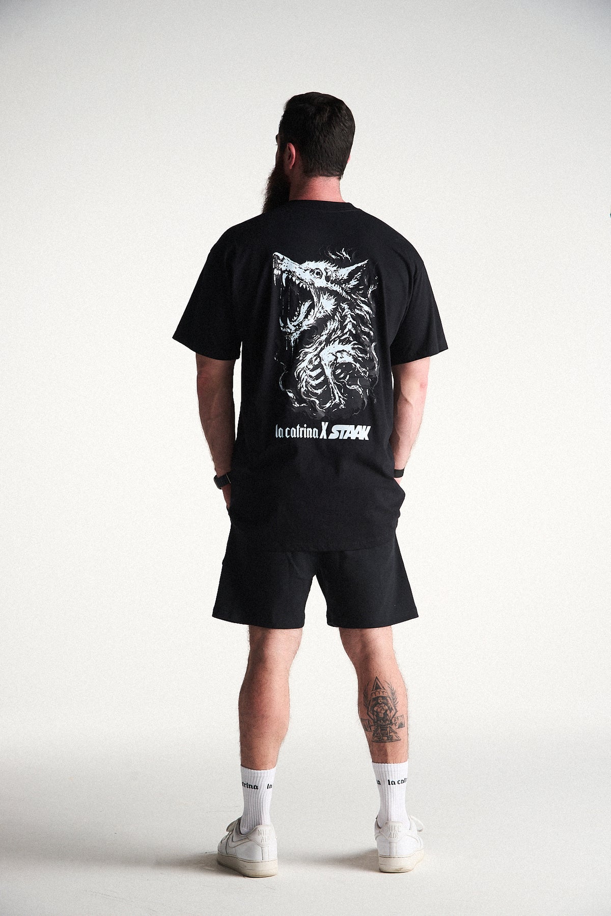 Camiseta Over Night Hunt